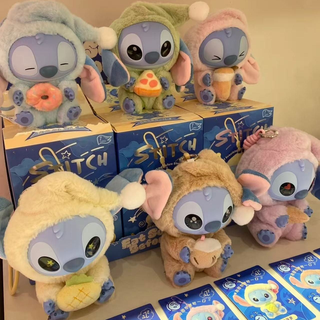 Miniatura Stitch Plush Surpresa – Personagem Colecionável